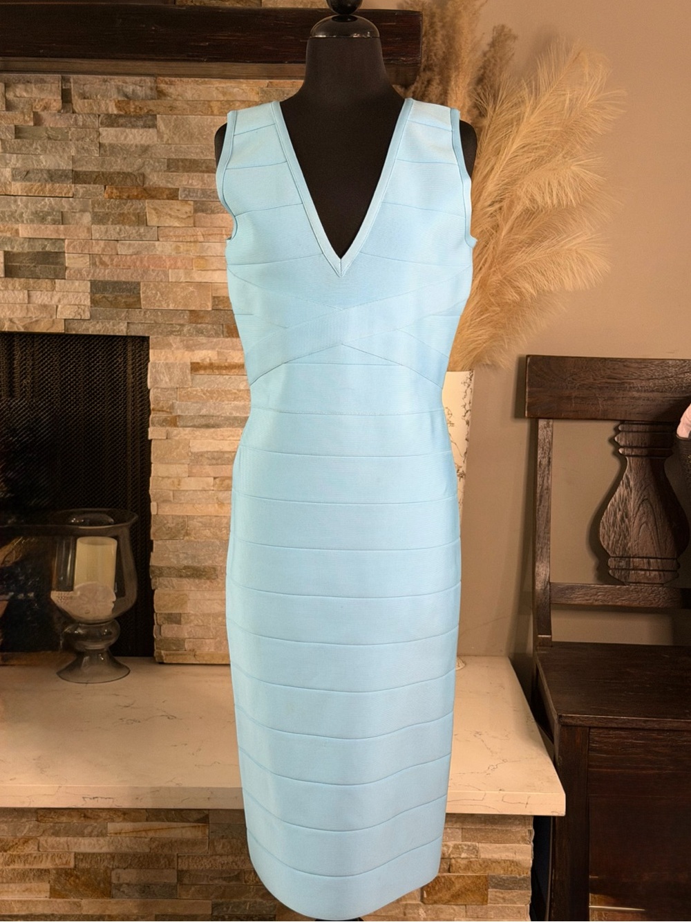 bebe Sky Blue V-Neck Sleeveless Bandage Bodycon Dress